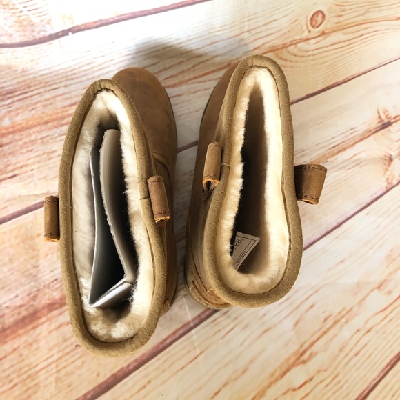 UGG Redwood Chestnut Leather Sheepskin Wtrprf Boot - Picture 4 of 6